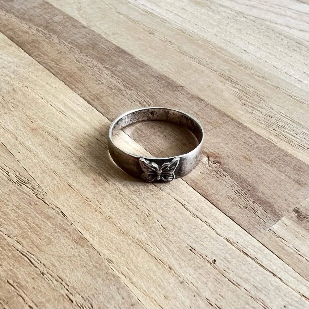 Vintage 925 Sterling silver butterfly band ring size 6.5 - Picture 8 of 10